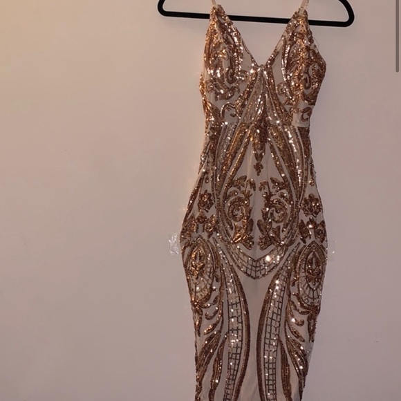 ✨Gold Goddess Sequin mini Dress✨ - Picture 6 of 8